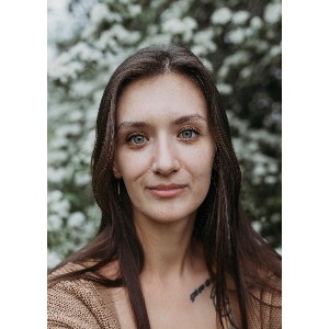 Аліна