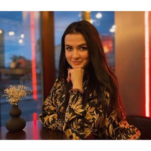Олена